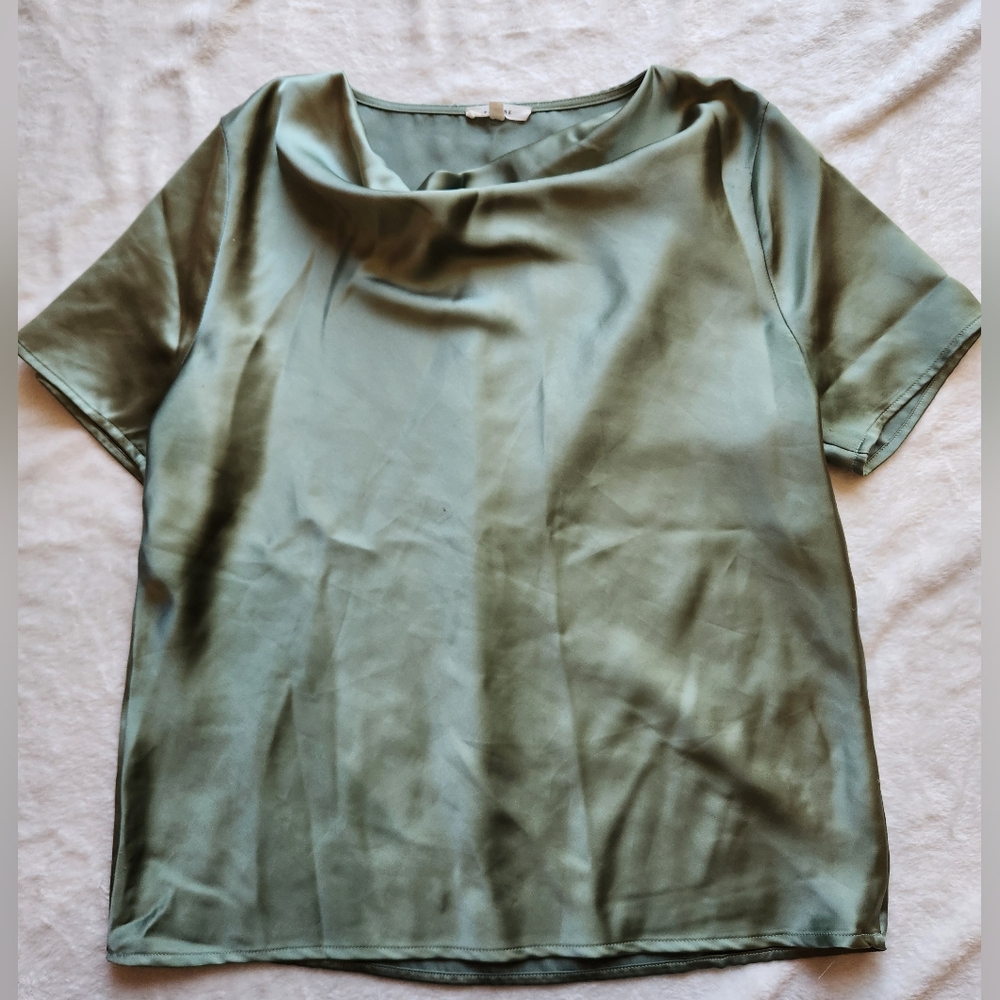 Pleione Green Short Sleeve Blouse
